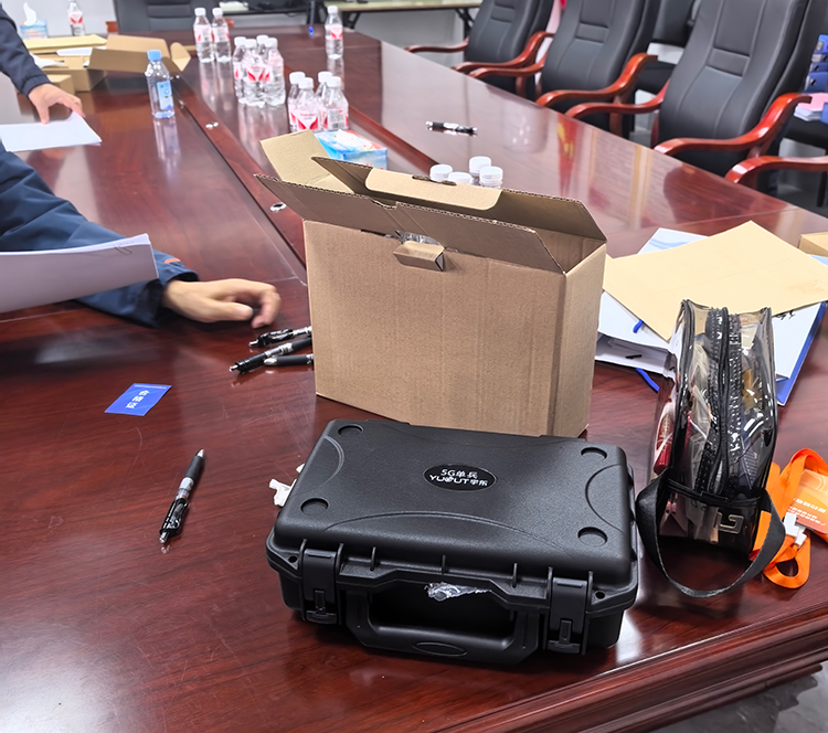 宇東技術(shù)5G單兵圖傳---某應(yīng)急通信管理局設(shè)備驗收現(xiàn)場